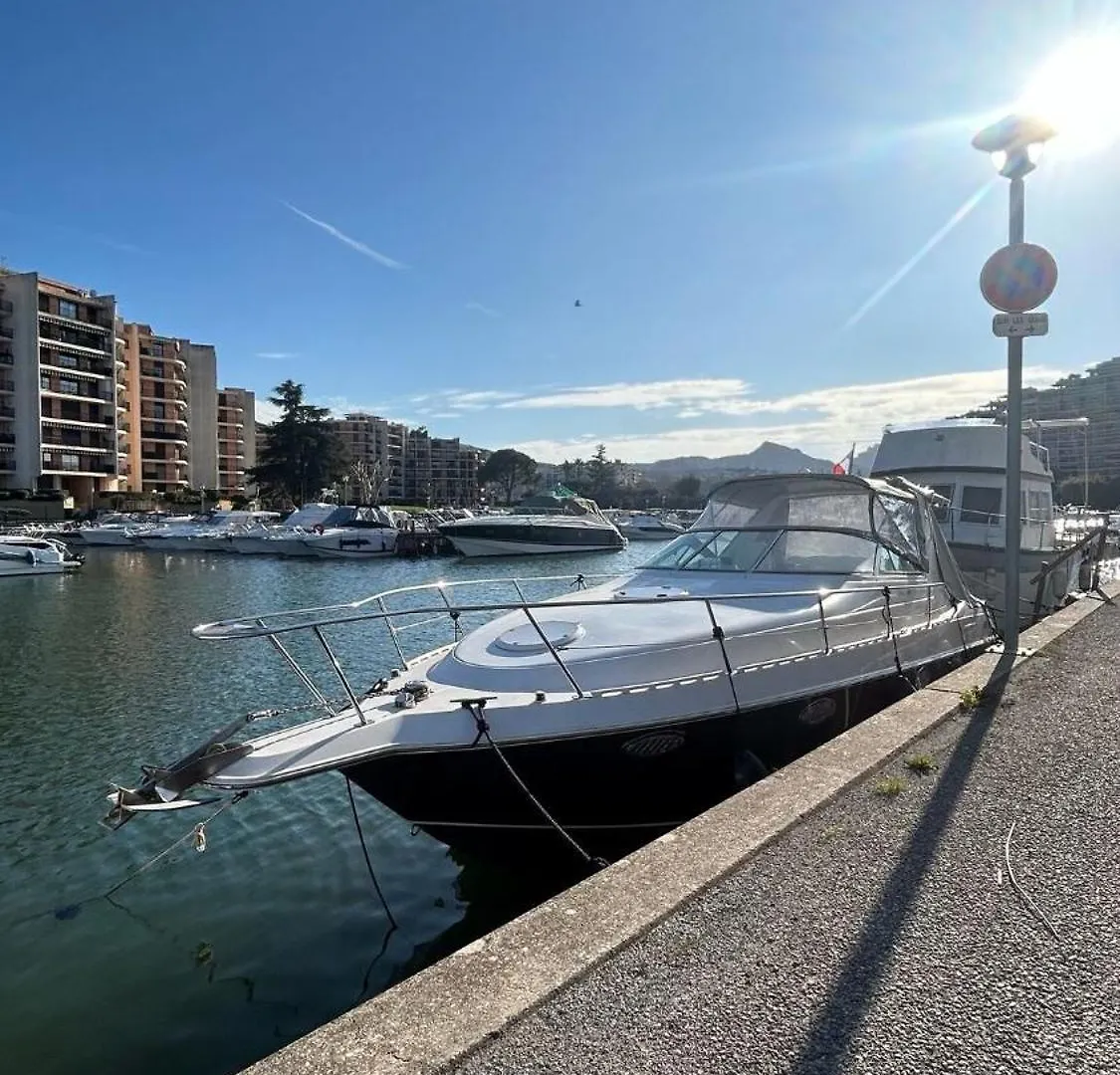 Hotel Refuge Marin - Twins Boat Mandelieu Francie